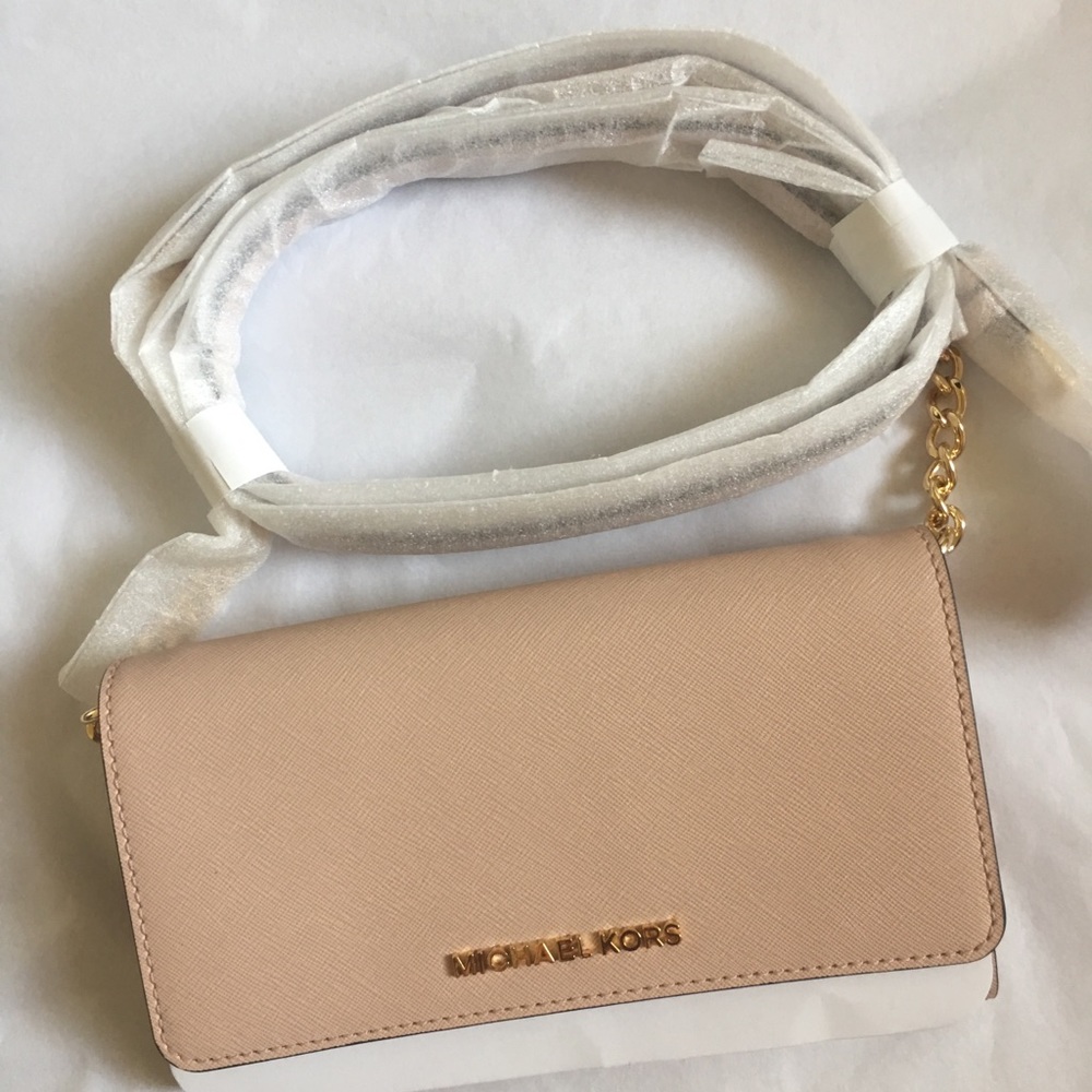Michael Kors Large Phone Crossbody - Picture 4 of 5